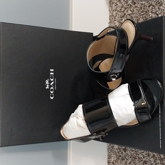 New in box, never worn Coach Marla Patent dress heels size 6.5 M - Picture 1 of 5